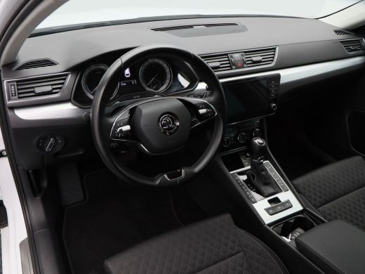 Skoda Superb Combi 1.4 TSi 218 Pk iV Business Edition Plus | Cruise Control | Climatronic | Navigatie | Trekha... ActivLease financial lease