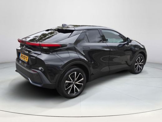 Toyota C-HR 2.0 Plug-in Hybrid 220 Dynamic ActivLease financial lease