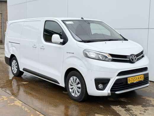 Toyota ProAce 75kWh 136PK L2 Elektrisch 93.3% (SOH) 330km WLTP Snelladen Cruise Control Climate Control Carplay... ActivLease financial lease
