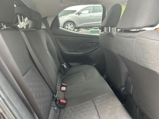 Toyota Yaris 1.5 Hybrid 115 First Edition ActivLease financial lease