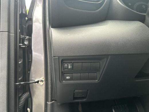 Toyota Yaris 1.5 Hybrid 115 First Edition ActivLease financial lease