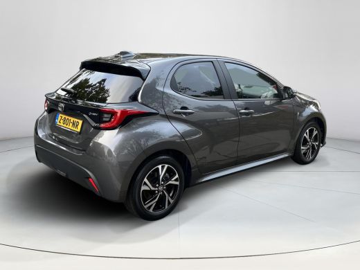 Toyota Yaris 1.5 Hybrid 115 First Edition ActivLease financial lease