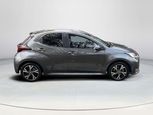 Toyota Yaris 1.5 Hybrid 115 First Edition ActivLease financial lease