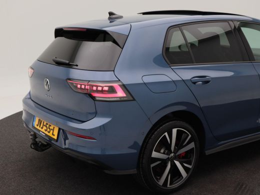 Volkswagen Golf 1.5 TSi 272 Pk Automaat eHybrid GTE | Panoramadak | Matrix LED | Head-Up Display | Stoel- & Stuur... ActivLease financial lease