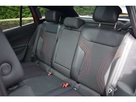 Volkswagen ID.4 77kWh GTX 299PK | Warmtepomp | Panoramadak | Elektrische wegklapbare trekhaak | Sport Pakket Plus... ActivLease financial lease