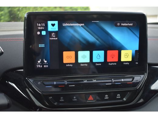 Volkswagen ID.4 77kWh GTX 299PK | Warmtepomp | Panoramadak | Elektrische wegklapbare trekhaak | Sport Pakket Plus... ActivLease financial lease