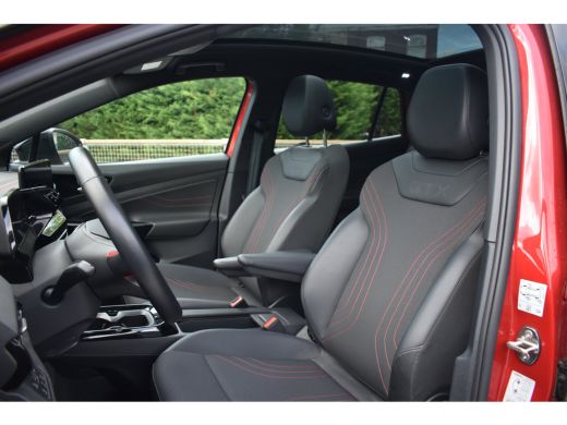 Volkswagen ID.4 77kWh GTX 299PK | Warmtepomp | Panoramadak | Elektrische wegklapbare trekhaak | Sport Pakket Plus... ActivLease financial lease