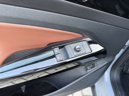 Volkswagen ID.4 Pro 77 kWh VOL | Pano | Hud | Memory | Trekhaak ActivLease financial lease