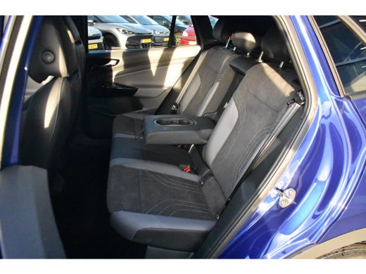 Volkswagen ID.4 Pro Limited Edition | 'App-Connect' draadloze smartphone integratie | Achterbank in ongelijke del... ActivLease financial lease