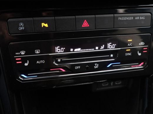 Volkswagen T-Cross 1.0 TSi 110 Pk Automaat R-Line | Stoelverwarming | Camera | Adaptive Cruise | Navigatie | Climatr... ActivLease financial lease