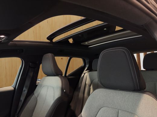 Volvo  XC40 1.5 T4 Recharge Inscription Expression | BLIS | Camera | Panoramadak | Keyless start / entry | Tr... ActivLease financial lease