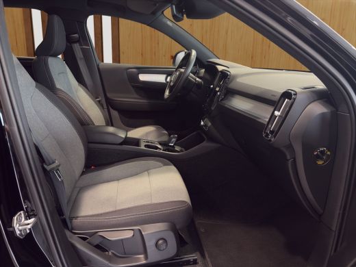 Volvo  XC40 1.5 T4 Recharge Inscription Expression | BLIS | Camera | Panoramadak | Keyless start / entry | Tr... ActivLease financial lease