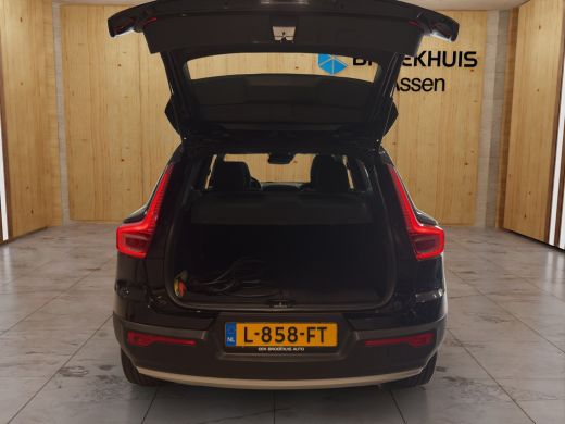 Volvo  XC40 1.5 T4 Recharge Inscription Expression | BLIS | Camera | Panoramadak | Keyless start / entry | Tr... ActivLease financial lease
