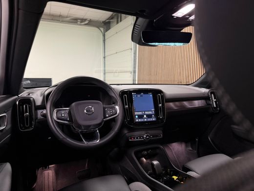 Volvo  XC40 Recharge Plus 70 kWh | 99% SoH | Trekhaak | All-Season banden | Adaptieve Cruise Control | Parkee... ActivLease financial lease