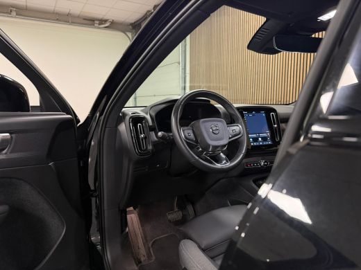 Volvo  XC40 Recharge Plus 70 kWh | 99% SoH | Trekhaak | All-Season banden | Adaptieve Cruise Control | Parkee... ActivLease financial lease