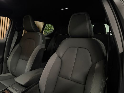 Volvo  XC40 Recharge Plus 70 kWh | 99% SoH | Trekhaak | All-Season banden | Adaptieve Cruise Control | Parkee... ActivLease financial lease