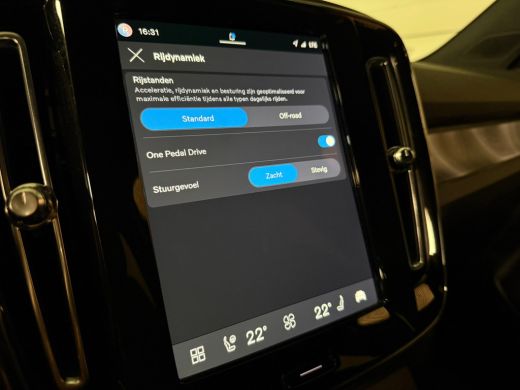 Volvo  XC40 Recharge Plus 70 kWh | 99% SoH | Trekhaak | All-Season banden | Adaptieve Cruise Control | Parkee... ActivLease financial lease