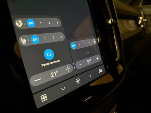 Volvo  XC40 Recharge Plus 70 kWh | 99% SoH | Trekhaak | All-Season banden | Adaptieve Cruise Control | Parkee... ActivLease financial lease