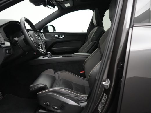 Volvo  XC60 B5 R-Design | BTW-auto | Harman/Kardon | Panoramadak | Sportstoel Nappa | Trekhaak | Elek Stoelen... ActivLease financial lease