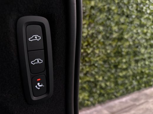 Volvo  XC90 T8 AWD Recharge Ultra Dark | Full Option! | Bowers & Wilkins | Luchtvering | Stoelventilatie | Tr... ActivLease financial lease