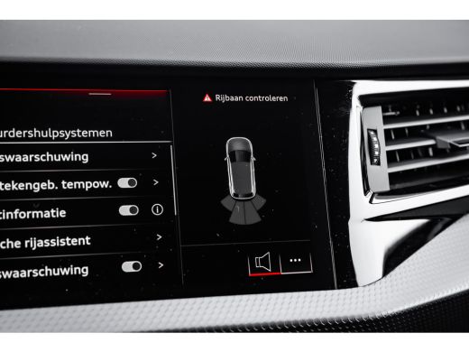 Audi A1 Sportback Sportback 25 TFSI S edition | Stoelverwarming | 17" | | Alarm klasse 1(startblokkering) | Apple C... ActivLease financial lease