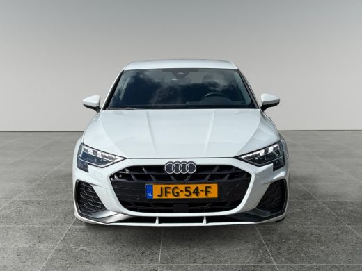 Audi A3 Limousine 30 115pk TFSI S edition Parkeerassistent | Elektr. instel. bestuurd.stoel | Stoelverwar... ActivLease financial lease