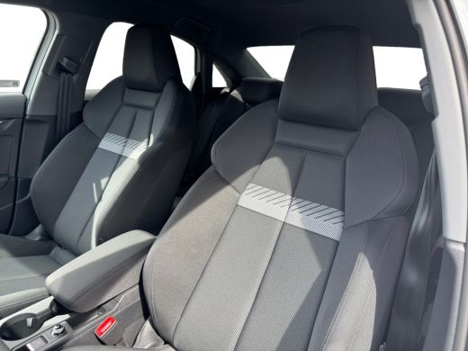 Audi A3 Limousine 30 115pk TFSI S edition Parkeerassistent | Elektr. instel. bestuurd.stoel | Stoelverwar... ActivLease financial lease