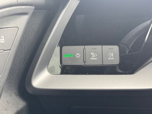 Audi A3 Limousine 30 115pk TFSI S edition Parkeerassistent | Elektr. instel. bestuurd.stoel | Stoelverwar... ActivLease financial lease