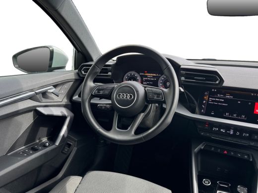 Audi A3 Limousine 30 115pk TFSI S edition Parkeerassistent | Elektr. instel. bestuurd.stoel | Stoelverwar... ActivLease financial lease