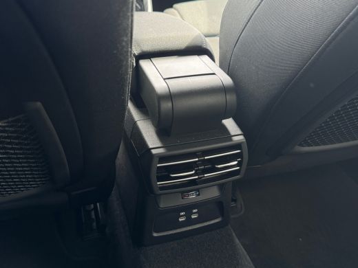 Audi A3 Limousine 30 115pk TFSI S edition Parkeerassistent | Elektr. instel. bestuurd.stoel | Stoelverwar... ActivLease financial lease