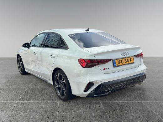 Audi A3 Limousine 30 115pk TFSI S edition Parkeerassistent | Elektr. instel. bestuurd.stoel | Stoelverwar... ActivLease financial lease