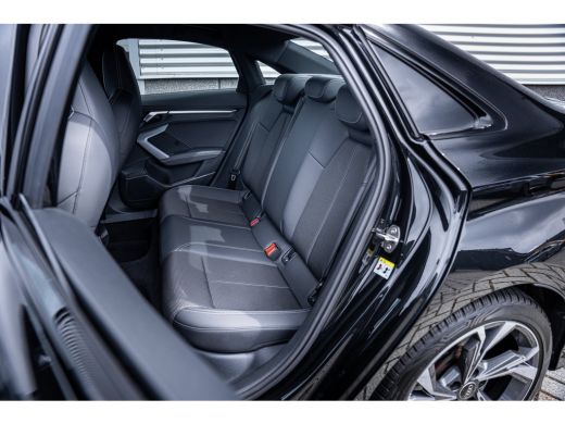 Audi A3 Limousine 30 TFSI S edition | Airco (automatisch) | Apple Carplay/Android Auto|telefoonintegratie... ActivLease financial lease