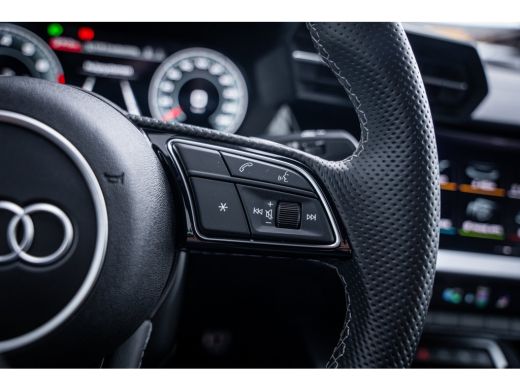 Audi A3 Limousine 30 TFSI S edition | Airco (automatisch) | Apple Carplay/Android Auto|telefoonintegratie... ActivLease financial lease