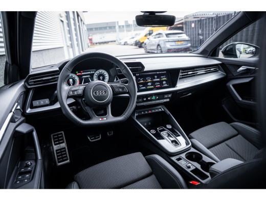 Audi A3 Limousine 30 TFSI S edition | Airco (automatisch) | Apple Carplay/Android Auto|telefoonintegratie... ActivLease financial lease
