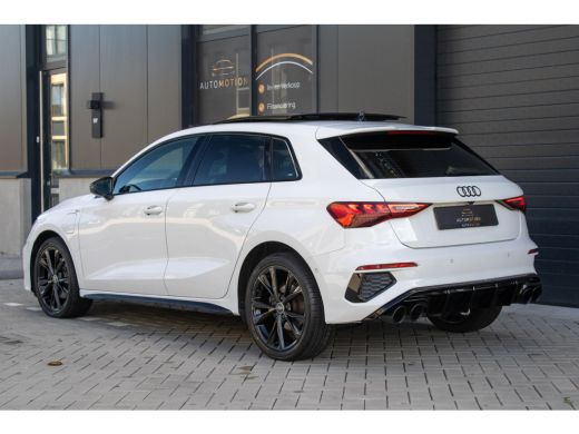 Audi A3 Sportback 40TFSIe Sline Pano Camera Maxton Keyless Stoelverwarming ActivLease financial lease