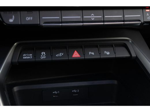 Audi A3 Sportback 40TFSIe Sline Pano Camera Maxton Keyless Stoelverwarming ActivLease financial lease