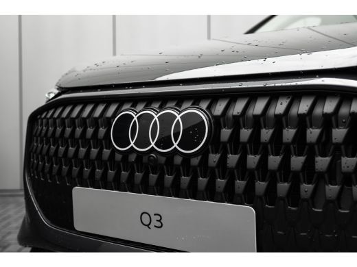 Audi Q3 Advanced edition e-hybrid 272 pk | Achteruitrijcamera | Achteruitrijcamera | Adaptive cruise control ActivLease financial lease