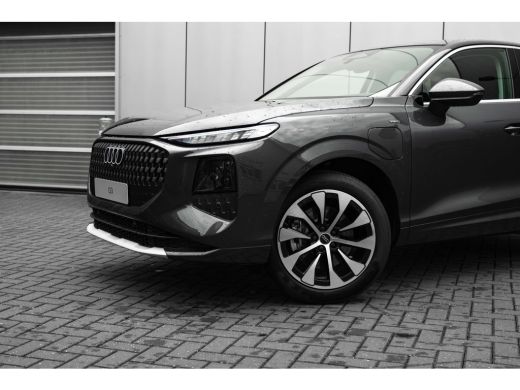 Audi Q3 Advanced edition e-hybrid 272 pk | Achteruitrijcamera | Achteruitrijcamera | Adaptive cruise control ActivLease financial lease