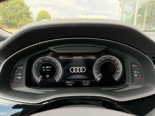 Audi Q8 60 TFSI e quattro Pro Line S Competition Dark Olive | ABT ActivLease financial lease
