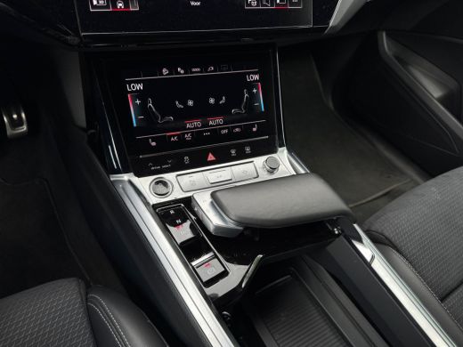 Audi Q8 e-tron 55 408pk quattro S Edition Competition 115 kWh Optiekpakket zwart plus | 360 Areaview camera | Pa... ActivLease financial lease