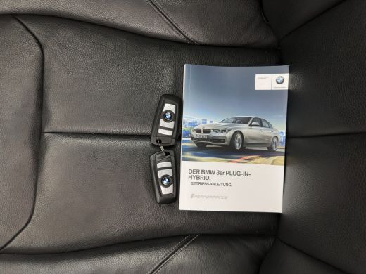 BMW 3 Serie 330e High Executive Luxury-Line (Plug-in) (INCL-BTW) Aut. *PANO |  LEATHER | FULL-LED | MEMORY-PA... ActivLease financial lease