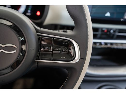 Fiat 500 1.0 Hybrid La Prima | Tot 8 Jaar Garantie | Panoramadak | Premium Sound | Navigatie | Camera | Ku... ActivLease financial lease