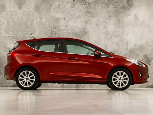 Ford Fiesta 1.0 EcoBoost Titanium (APPLE CARPLAY, GROOT NAVI, CLIMATE, CAMERA, KEYLESS, SPORTSTOELEN, ADAPTIV... ActivLease financial lease
