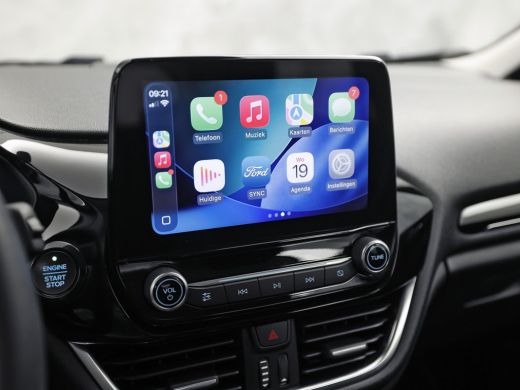 Ford Fiesta 1.0 EcoBoost Titanium (APPLE CARPLAY, GROOT NAVI, CLIMATE, CAMERA, KEYLESS, SPORTSTOELEN, ADAPTIV... ActivLease financial lease