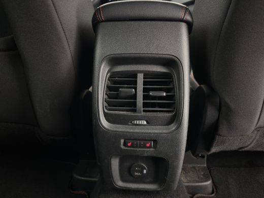 Ford Kuga 2.5 PHEV ST-Line (Plug-In) {SoH-86%} (INCL-BTW) Aut. *DIGI-COCKPIT | ADAPTIVE-CRUISE | BLINDSPOT ... ActivLease financial lease