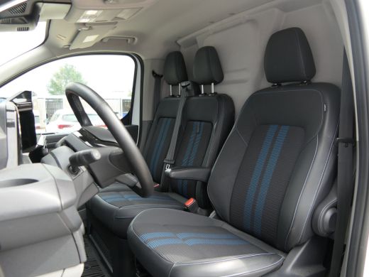 Ford Transit Custom 300 2.0 TDCI 170pk L2H1 Sport | Trekhaak | Camera | Betonplex | Navigatie | Stoelverwarming | Ver... ActivLease financial lease