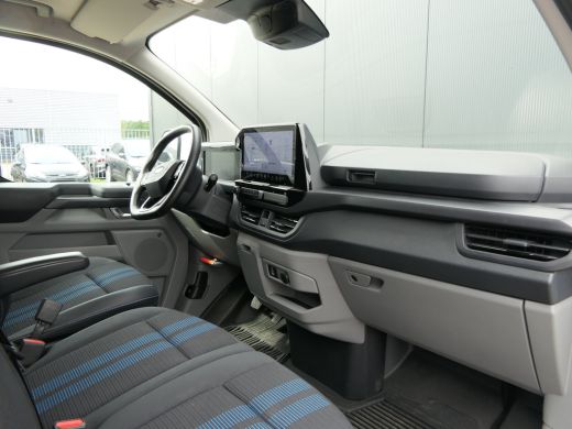 Ford Transit Custom 300 2.0 TDCI 170pk L2H1 Sport | Trekhaak | Camera | Betonplex | Navigatie | Stoelverwarming | Ver... ActivLease financial lease
