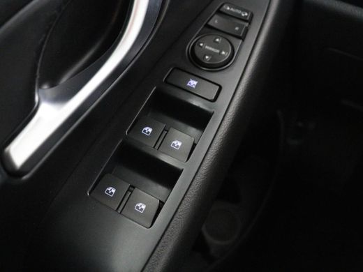 Hyundai i30 | Leder | Stuur/stoel verwarming | Stoel ventilatie | Cruise control | Lane assist | Camera | Par... ActivLease financial lease