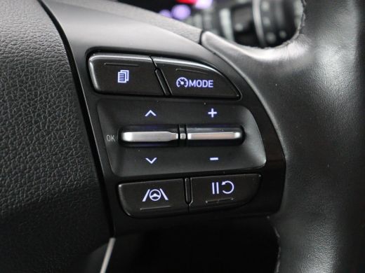 Hyundai i30 | Leder | Stuur/stoel verwarming | Stoel ventilatie | Cruise control | Lane assist | Camera | Par... ActivLease financial lease