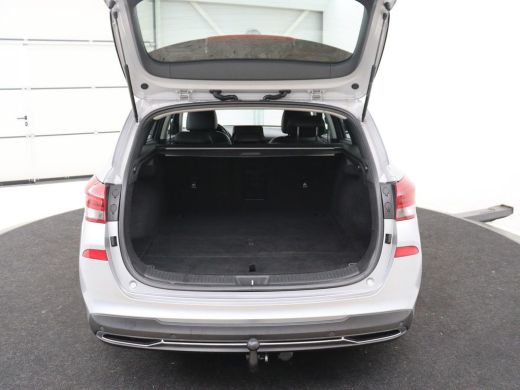 Hyundai i30 | Leder | Stuur/stoel verwarming | Stoel ventilatie | Cruise control | Lane assist | Camera | Par... ActivLease financial lease